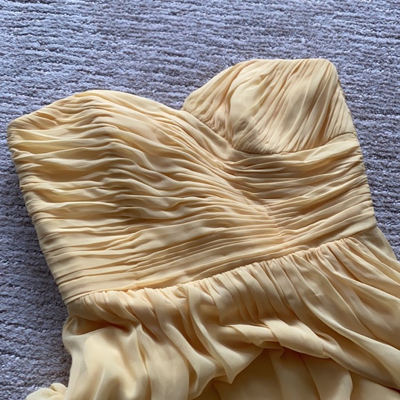 Chiffon sweetheart yellow midi bridsmaids dress - Picture 3 of 3